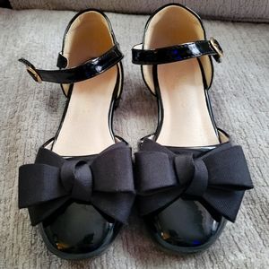 Girls size 1 black dress shoes